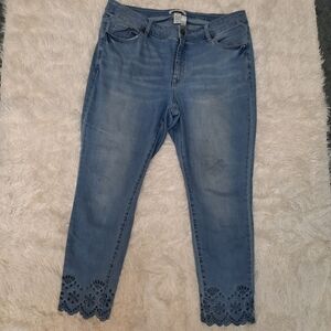 Lane Bryant jeans pants with cut out detail at the bottom size 16
